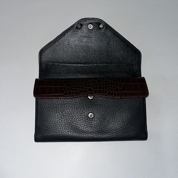Vintage Brighton black pebbled leather clutch approx 8”x5”x 15” opened up. - Picture 8 of 8